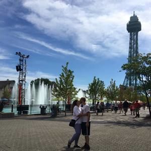 Meet your Posher, Lara